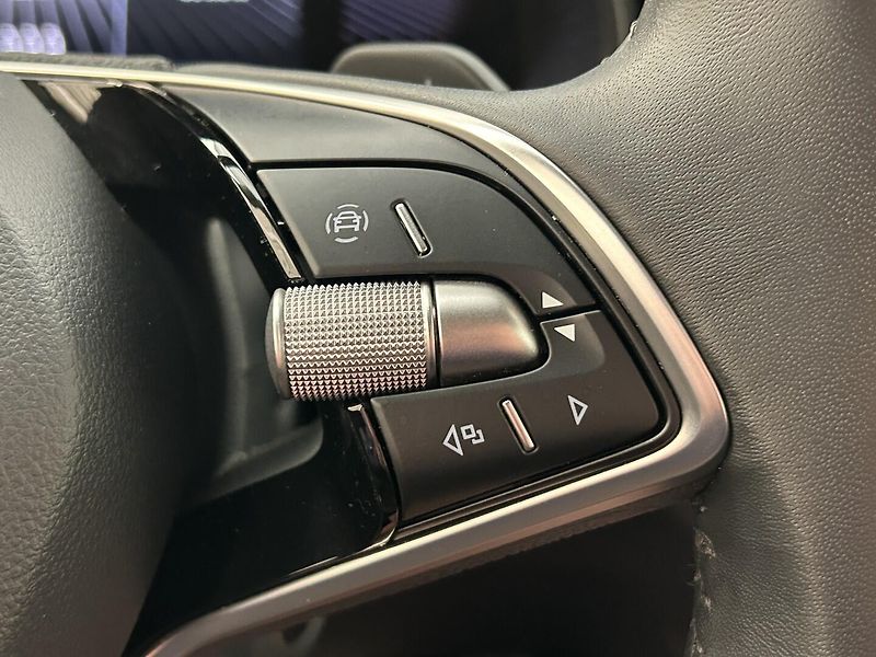 Škoda Kamiq 1.5 TS Top selection - fotka 17 z 28