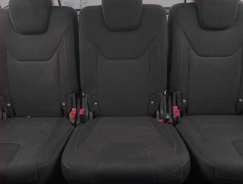 Ford S-MAX (2016) 2.0 TDCi, Automat, Serv.kniha - fotka 10 z 16
