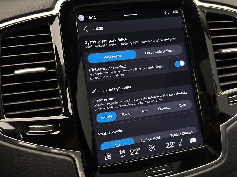 Volvo XC90 T8 AWD RECHARGE BRIGHT PLUS CZ - fotka 40 z 55