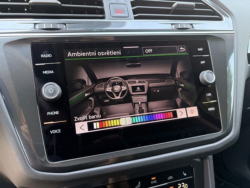Volkswagen Tiguan 2.0TDI ELEGANCE DSG REZERVACE - fotka 43 z 63