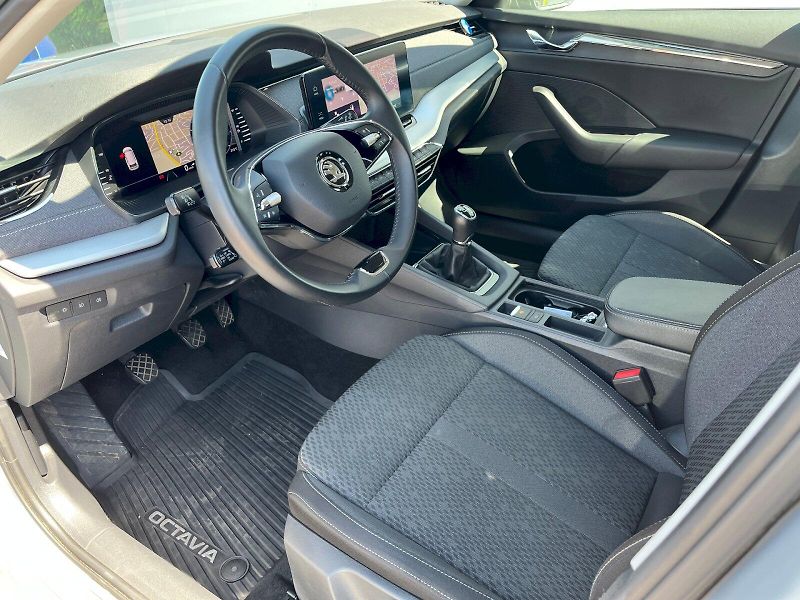 Škoda Octavia (2023) 1.5 TSI 110kW Style Combi - fotka 11 z 27