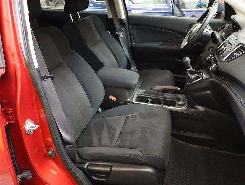 Honda CR-V (2017) 1.6 i-DTEC, Tempomat - fotka 9 z 19