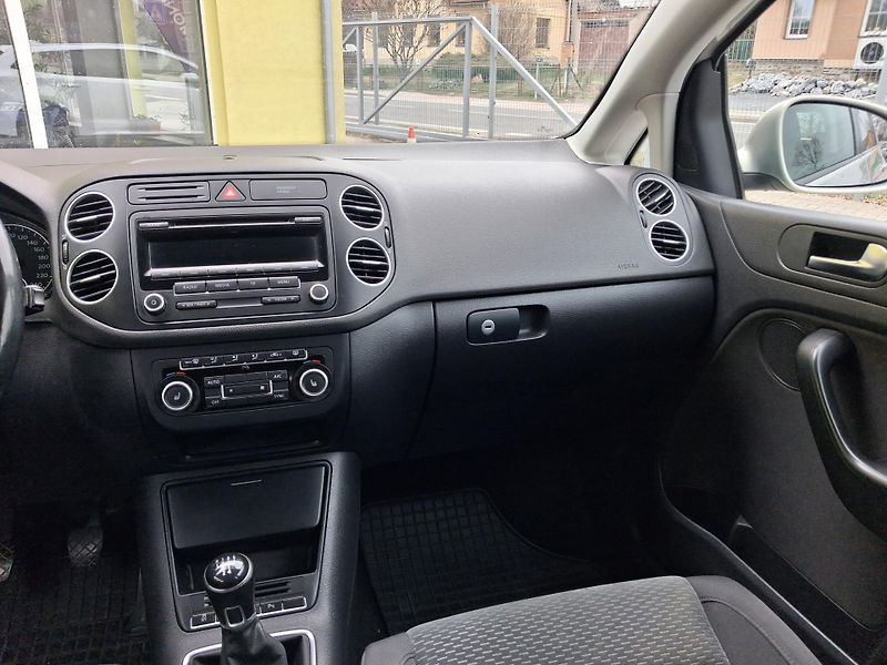 Volkswagen Golf Plus (2013) 1,2TSi SERVISKA NOVÁ STK ! - fotka 23 z 46