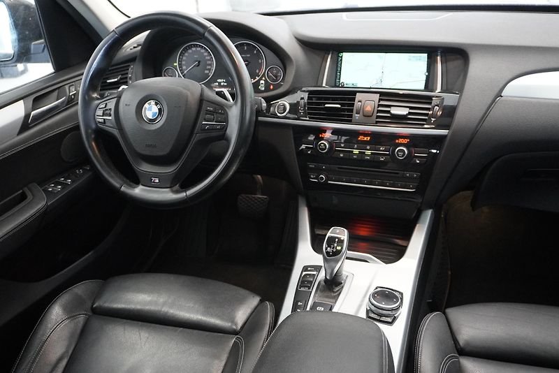 BMW X3 3.0d 230 kW XDRIVE AUTOMAT - fotka 24 z 32