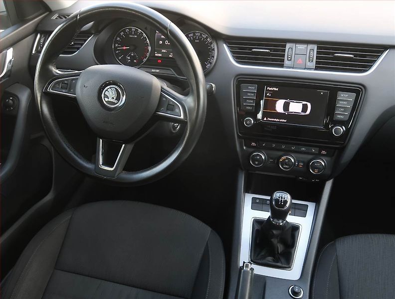 Škoda Octavia (2016) Style 1.6 TDI, Tempomat - fotka 7 z 22