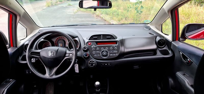Honda Jazz 1.2 VTEC 66 kw - fotka 25 z 42