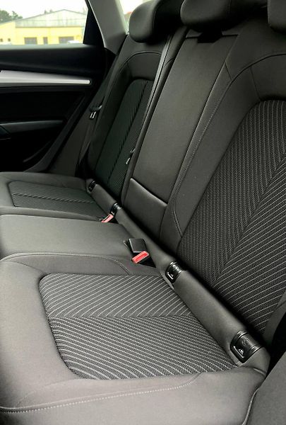 Audi Q5 (2023) 120kW ADAPTIVNÍ TEMPOMAT  - fotka 19 z 25