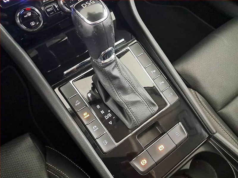 Škoda Superb (2020) Laurin&Klement iV 1.4 TSI PHEV - fotka 13 z 24