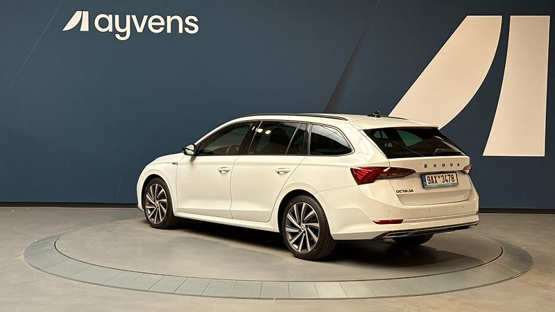 Škoda Octavia 2.0 TDI 85kW DSG Sportline Com - fotka 3 z 14