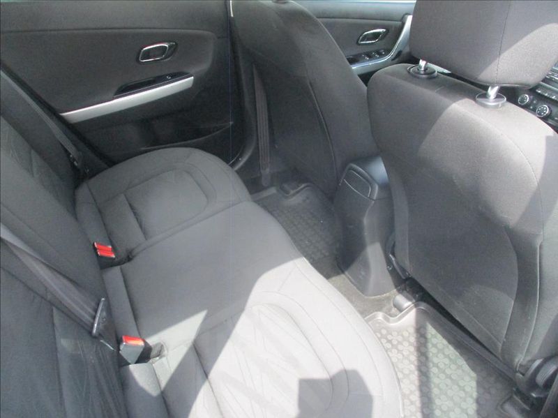 Kia Ceed 1,6 CRDi, klima,servis,DPH,CZ, - fotka 11 z 40