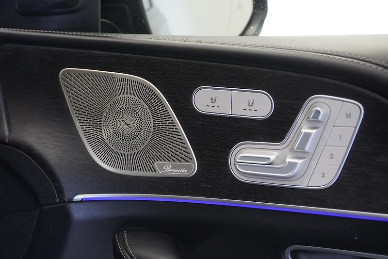 Mercedes-Benz GLS 63 AMG FULL OPTIONS - fotka 39 z 50