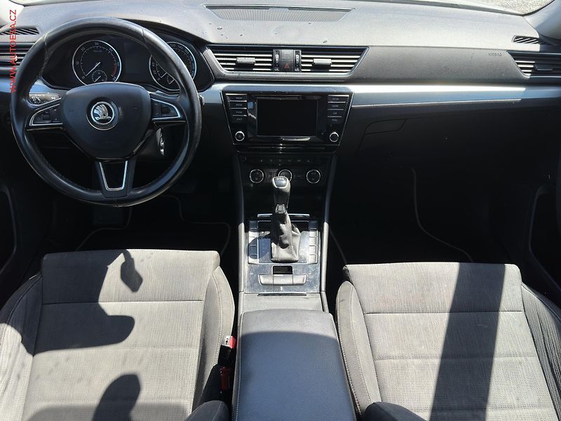 Škoda Superb (2016) 2.0 TDi, ČR, DSG, bixen - fotka 8 z 19