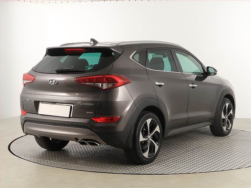 Hyundai Tucson (2015) Style 2.0 CRDi, 4X4, Navi - fotka 5 z 17