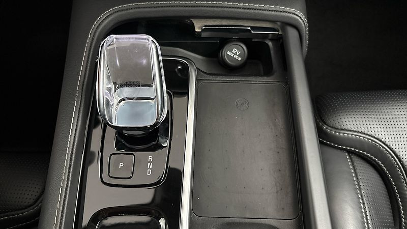 Volvo XC90 2.0 B5 AUT AWD Inscription - fotka 25 z 33