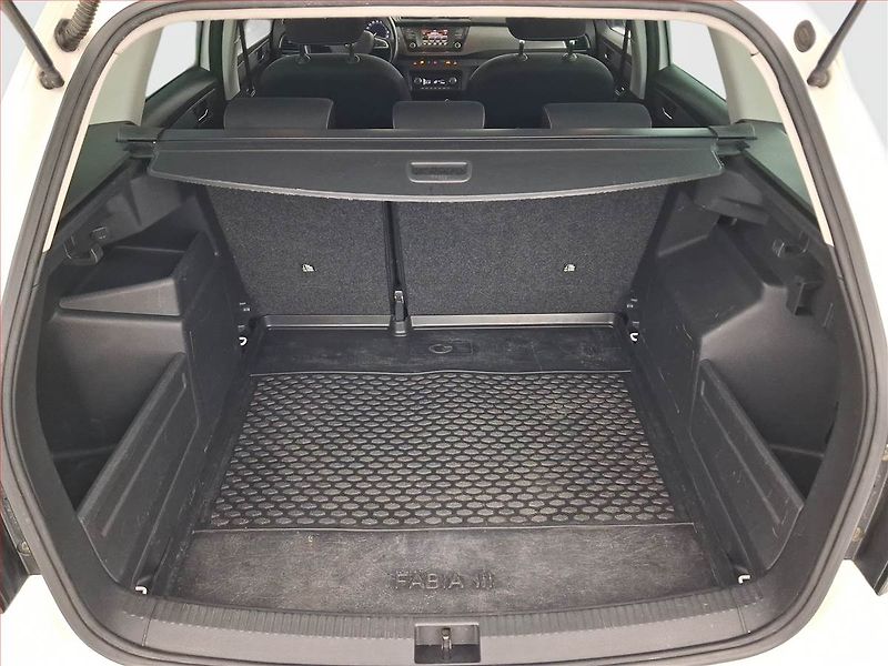 Škoda Fabia (2016) Style 1.4 TDI, Tempomat - fotka 13 z 17