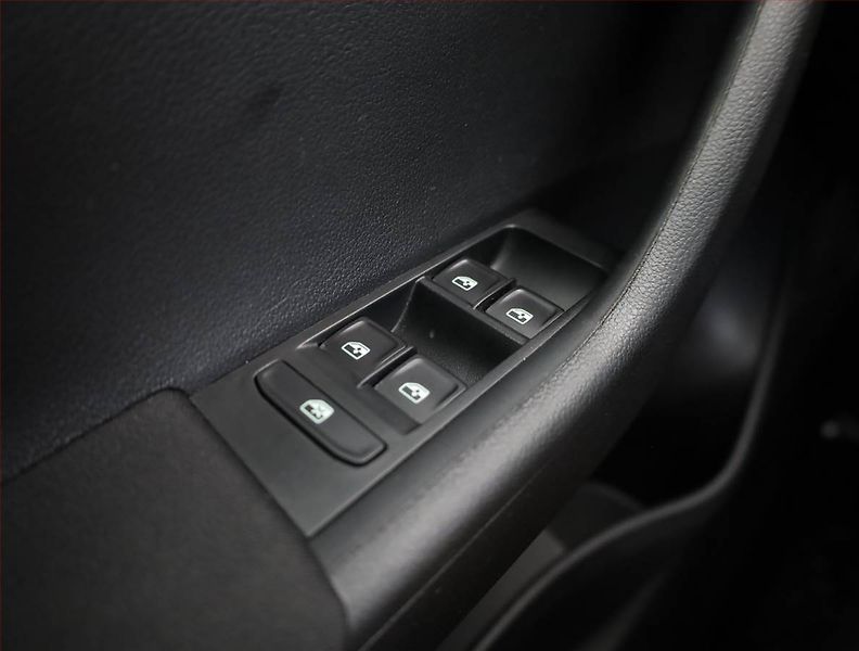 Škoda Fabia (2017) 1.2 TSI, Serv.kniha - fotka 13 z 16