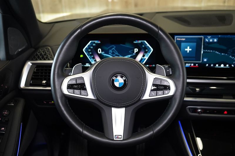 BMW X5 30d xDrive, Ventilace, Tažné - fotka 26 z 49