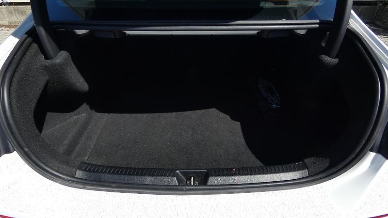 Mercedes-Benz Třídy A 180d - fotka 20 z 22
