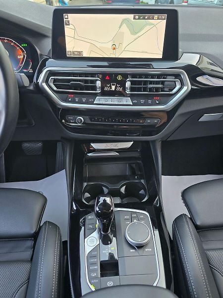 BMW X4 Xdrive 20d At KŮŽE KAMERA NAVI - fotka 13 z 47