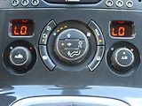 Peugeot 5008 (2013) 1.6 THP, Navi, Xenony - náhled 15