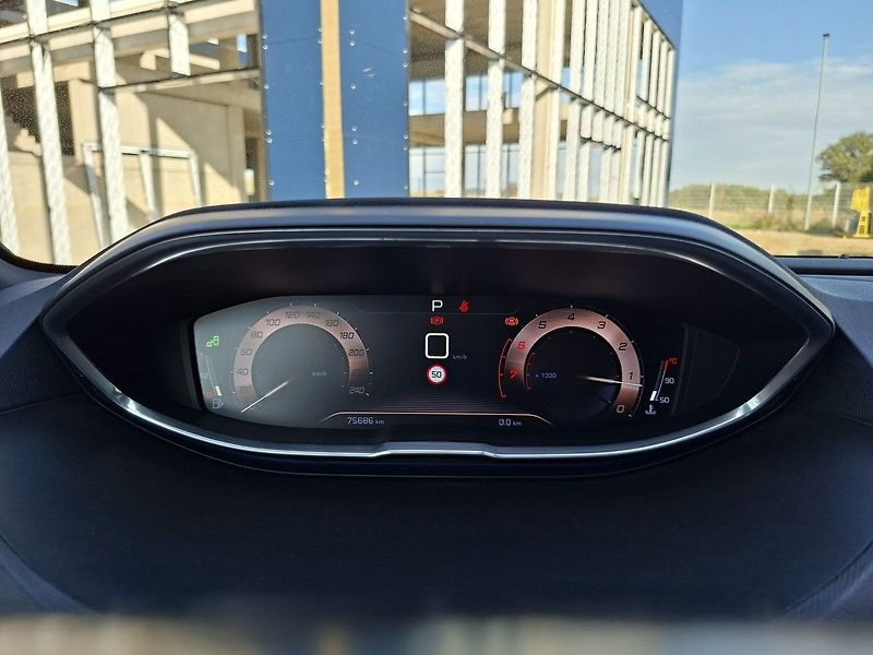 Peugeot 3008 GT LINE 1,6 THP EAT6 - fotka 16 z 28