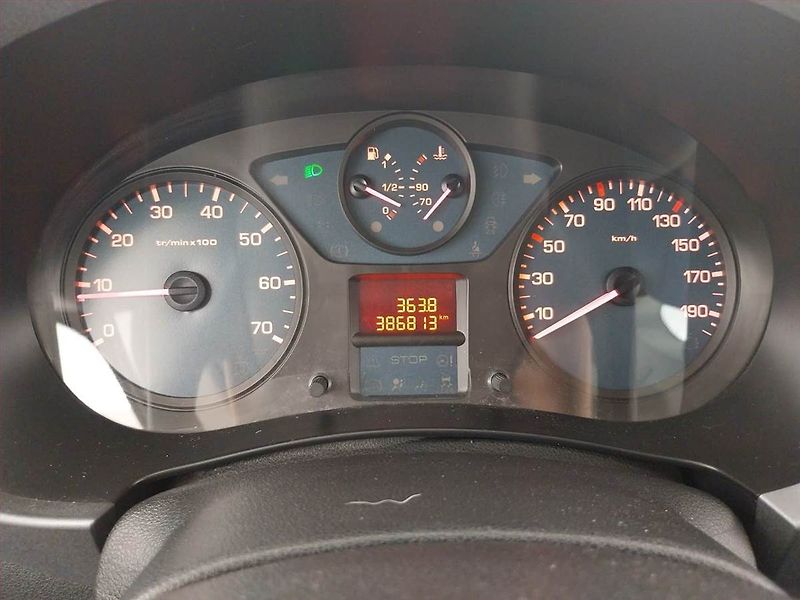 Citroën Berlingo (2009) 1.6 HDi, 5Míst, Klima, ČR - fotka 11 z 17