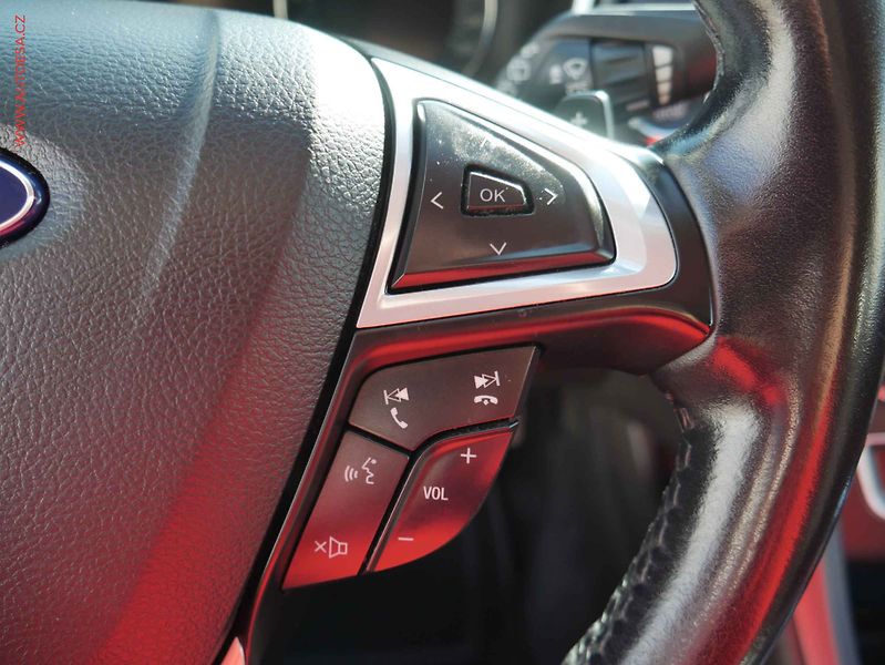 Ford Mondeo (2016) 2.0 TDCi, ČR, AT - fotka 17 z 19