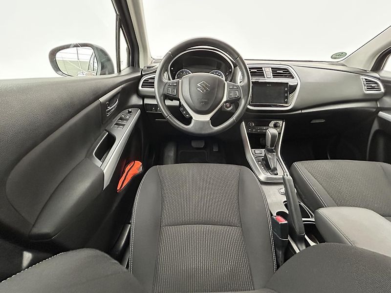 Suzuki SX4 S-Cross 1.4  4x4 Cross - fotka 41 z 51