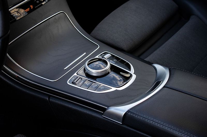 Mercedes-Benz Třídy C - fotka 20 z 27