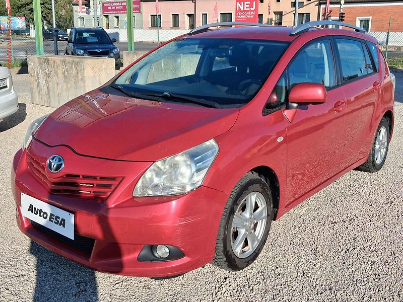 Toyota Verso (2011) 2.0, 2.maj,ČR, Navi - fotka 3 z 20