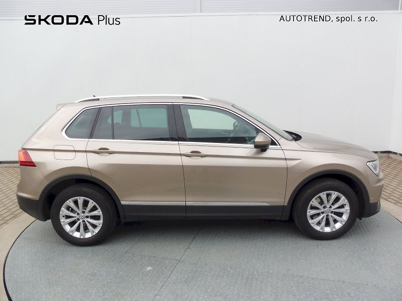 Volkswagen Tiguan (2019) Maraton Edition 2,0 TSI 140kW - fotka 26 z 26