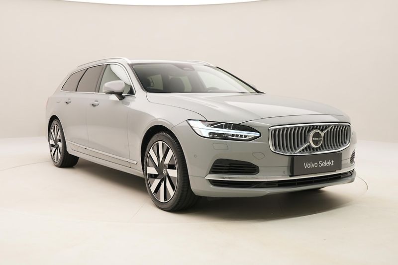 Volvo V90 T6 AWD RECHARGE REZERVACE - fotka 15 z 58