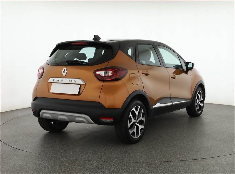Renault Captur (2019) 1.3 TCe, Serv.kniha, Navi - fotka 5 z 18