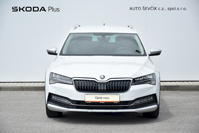 Škoda Superb (2020) Scout 2.0 TDI 140 kW 4x4 DSG - fotka 4 z 32