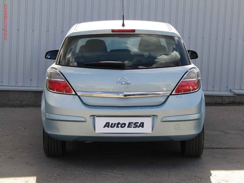 Opel Astra (2009) 1.4i, ČR, AC, tempo - fotka 5 z 18