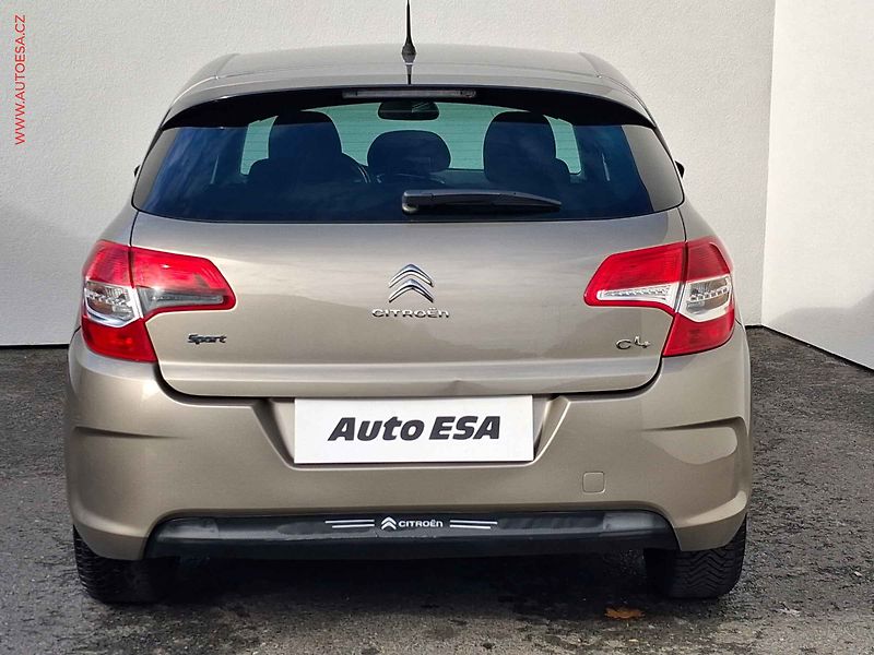 Citroën C4 (2012) 1.4VTi, ČR, AC, temp - fotka 5 z 16