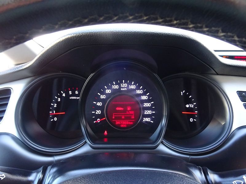 Kia Ceed (2013) 1.6CRDi,94kW,NovéČR,klima - fotka 9 z 21
