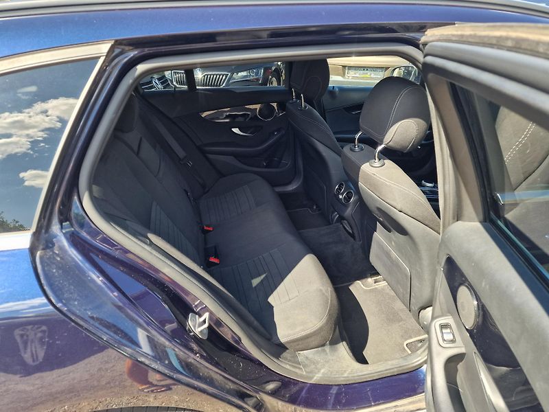 Mercedes-Benz Třídy C C200d 118KW FL KAMERA NAVI - fotka 10 z 27