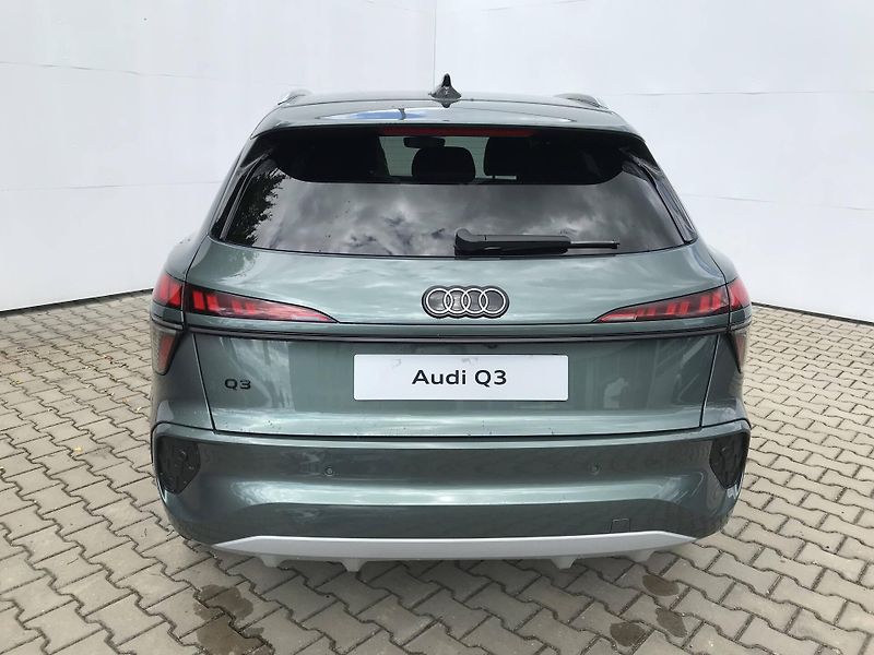 Audi Q3 7STT  1,5 TFSI - fotka 7 z 23