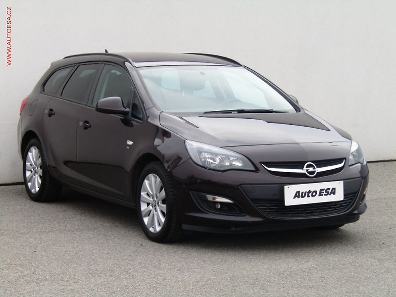 Opel Astra (2014) 1.4 - fotka 1 z 3