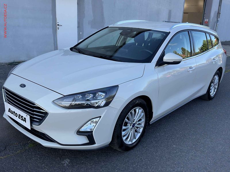 Ford Focus (2021) 1.5EB, 1.maj,ČR, Titanium - fotka 3 z 22