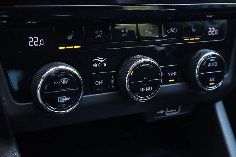 Škoda Octavia (2020) 1.5 TSI G-TEC, Automat - fotka 16 z 26