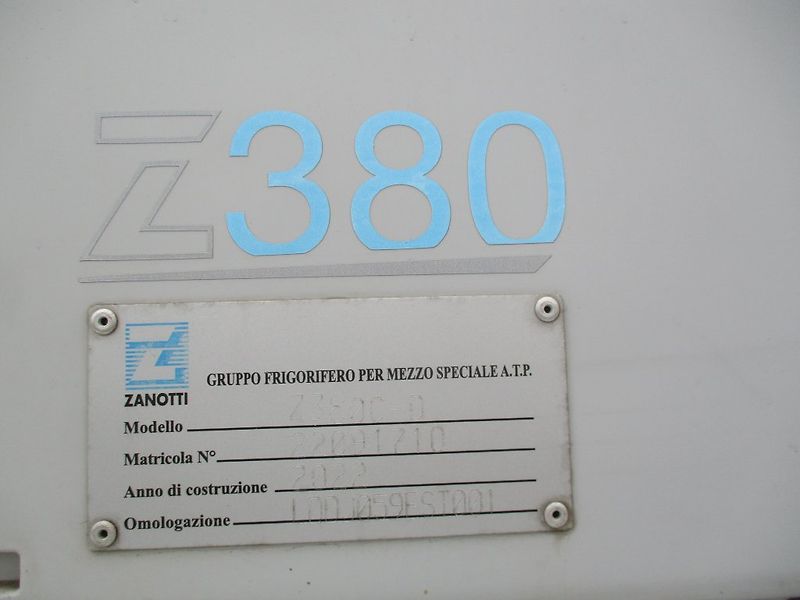 Iveco Daily 35S16, chladící Zanotti Z380 + - fotka 20 z 21