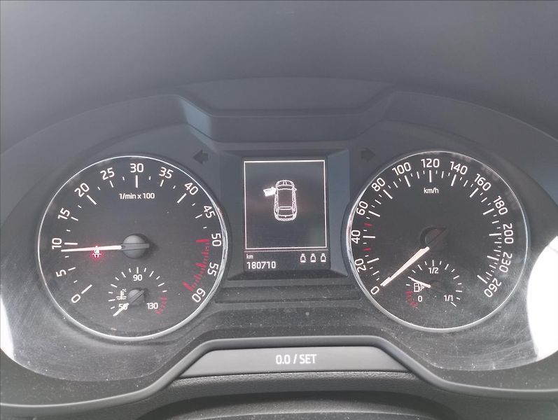 Škoda Octavia 2,0 TDi 110KW 4X4 - fotka 11 z 18