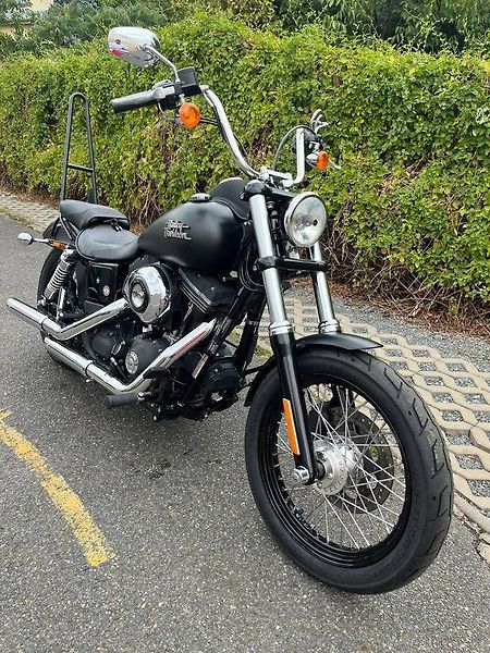 Harley-Davidson FXDB Dyna Street Bob (2013) - fotka 11 z 15