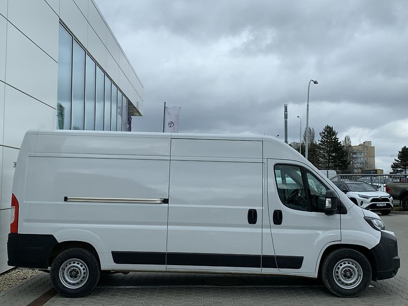 Toyota ProAce MAX L3H2 ACTIVE 2.2 D-4D 103kW - fotka 10 z 18
