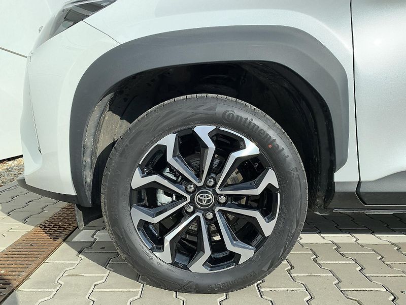 Toyota Yaris Cross YARIS CROSS STYLE 1,5 HEV 96kW - fotka 26 z 29
