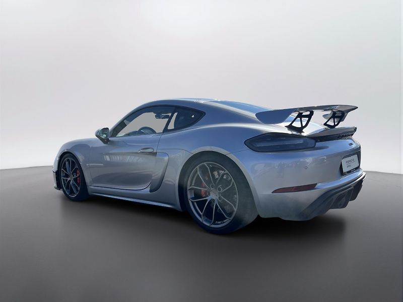 Porsche Cayman GT4 - fotka 3 z 29