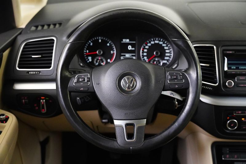 Volkswagen Sharan - fotka 18 z 25