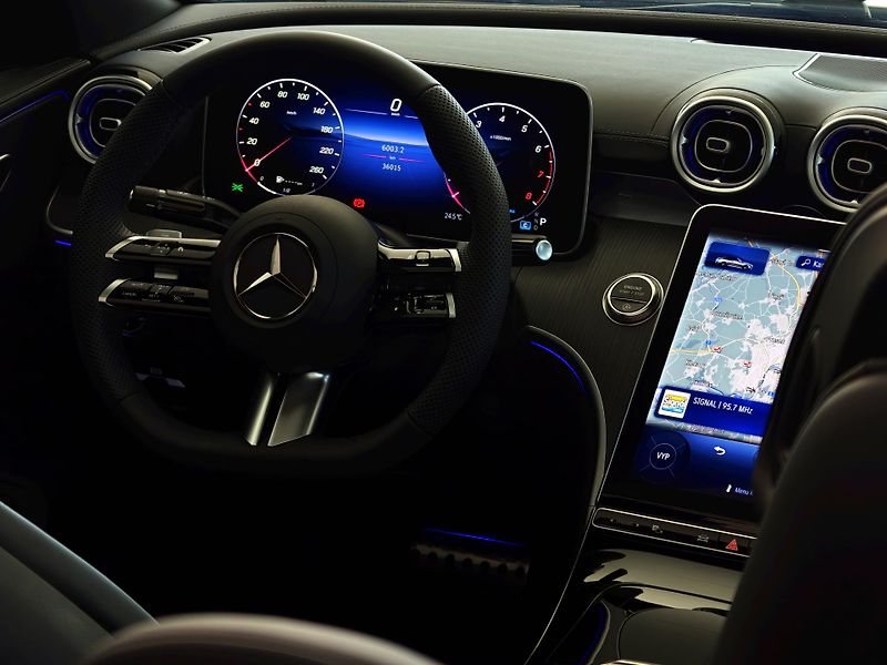 Mercedes-Benz CLE 200 cabrio AMG Pack - fotka 17 z 32